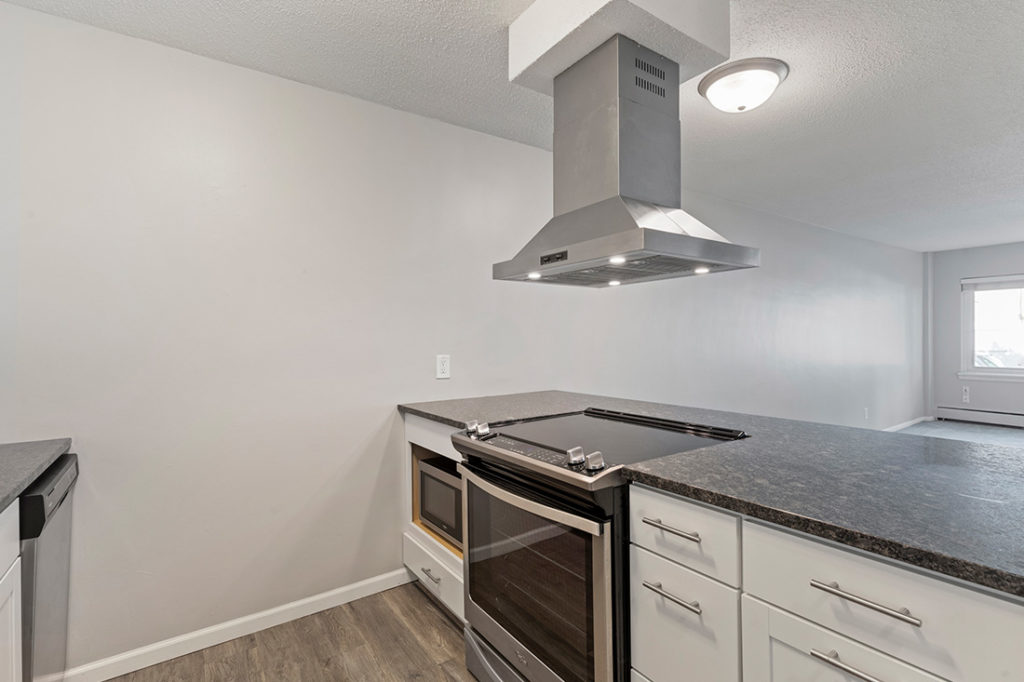 3116 Girard Kitchen