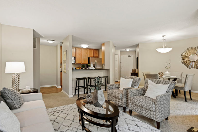 1 & 2Bedroom Apartments in Chasewood Gates