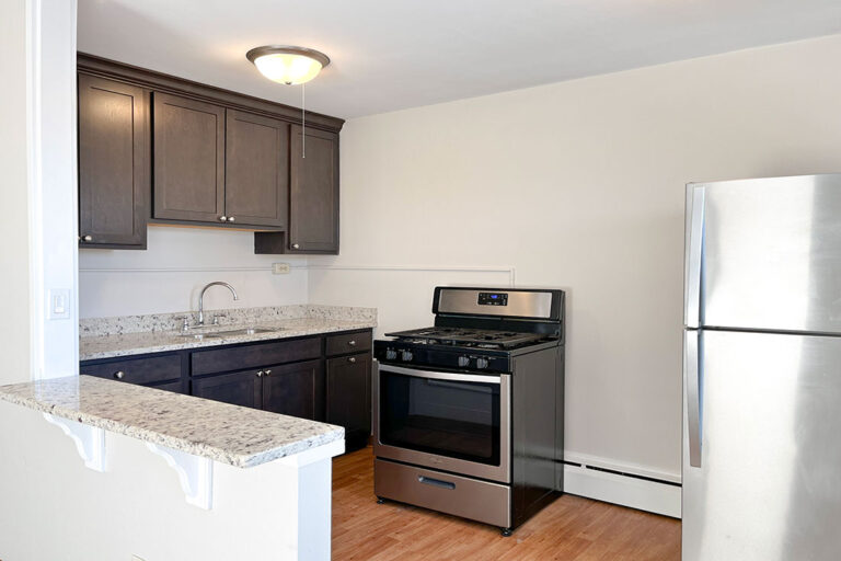 Studio, 1, & 2Bedroom Apartments in St. Paul Cleveland Terrace