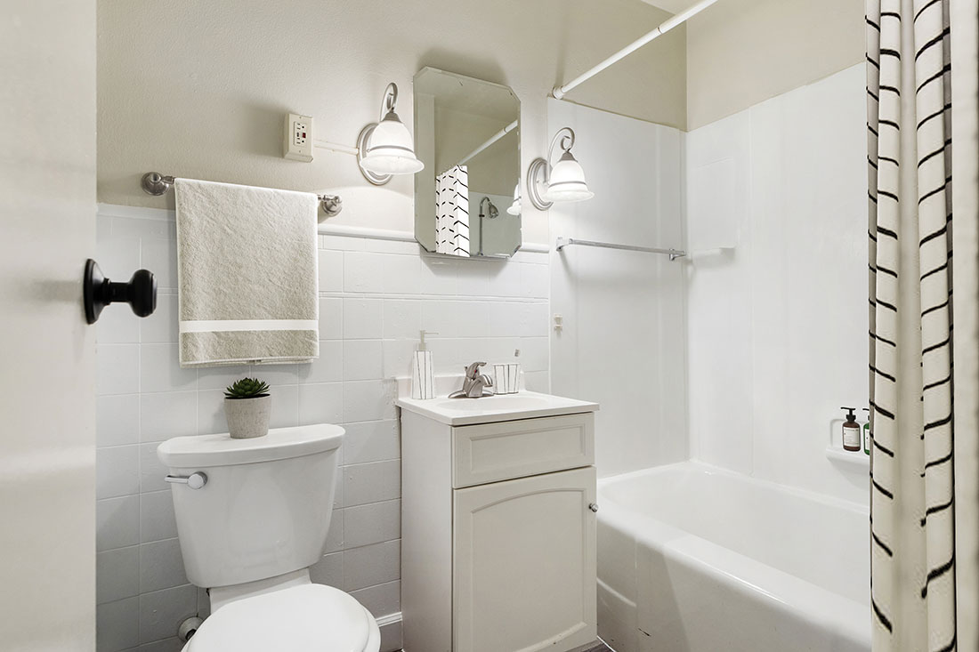 Studio, 1, & 2Bedroom Apartments in St. Paul Cleveland Terrace