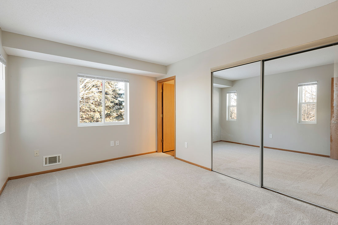 Fernbrook Townhomes At Home Apartments