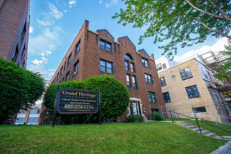 Studio & 1Bedroom MacalesterGroveland Apartments For Rent Grand Heritage