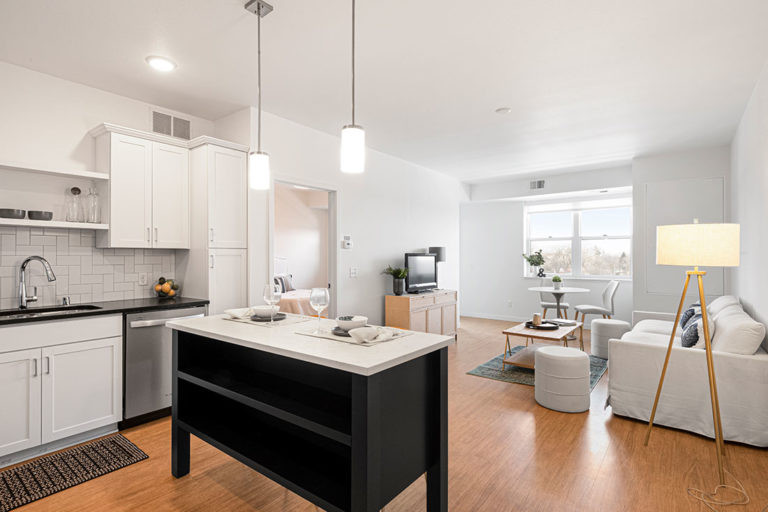 MacalesterGroveland Apartments For Rent Grand & Syndicate