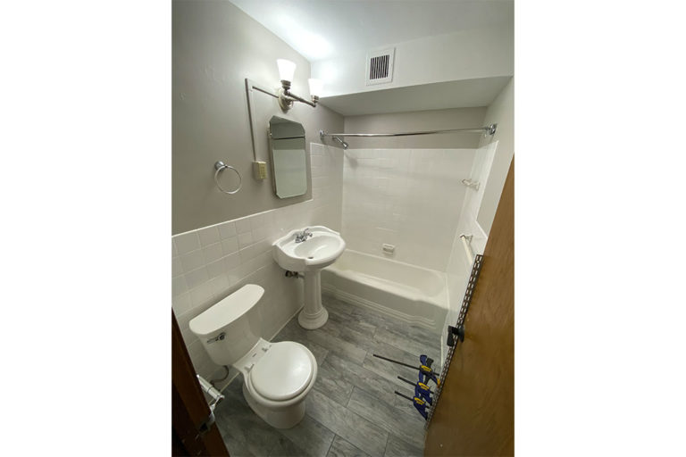 1 & 2Bedroom Apartments on Grand Ave Groveland Terrace