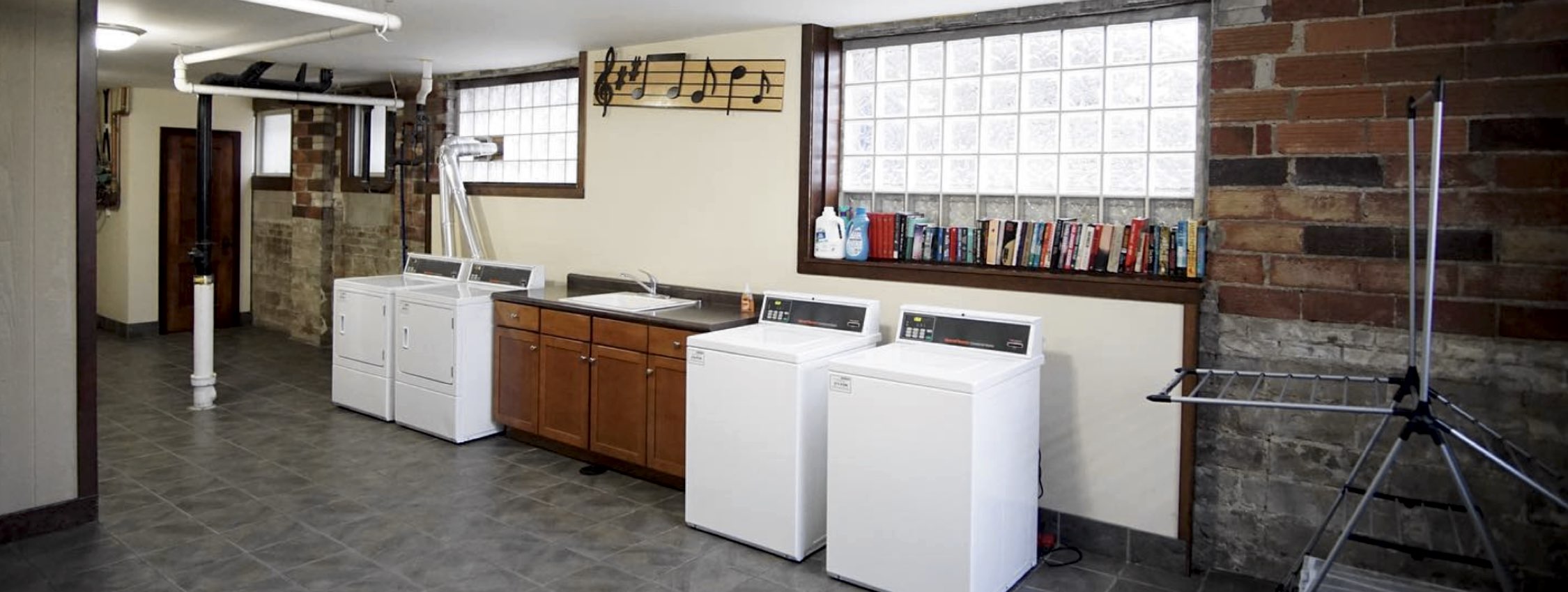 Brownstone Laundry room