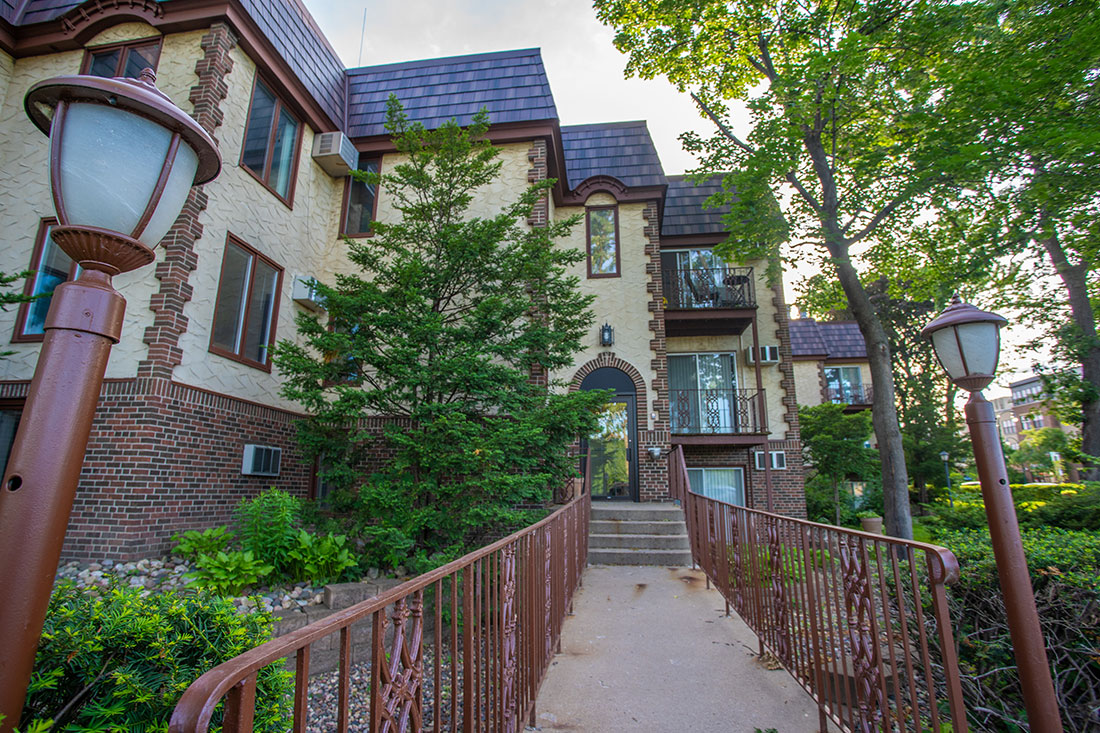 River Gates Apartments At Home Apartments