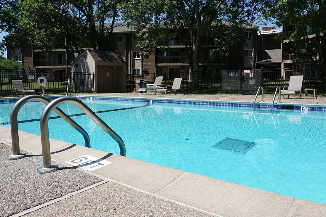 Summer Creek Apartments At Home Apartments Plymouth Rentals